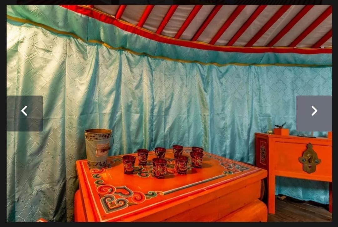 Yourte Mongole Et Cabane Houffalize Dış mekan fotoğraf